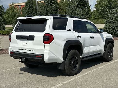 Used 2025 Toyota 4Runner TRD Off-Road AWD/4WD image 31