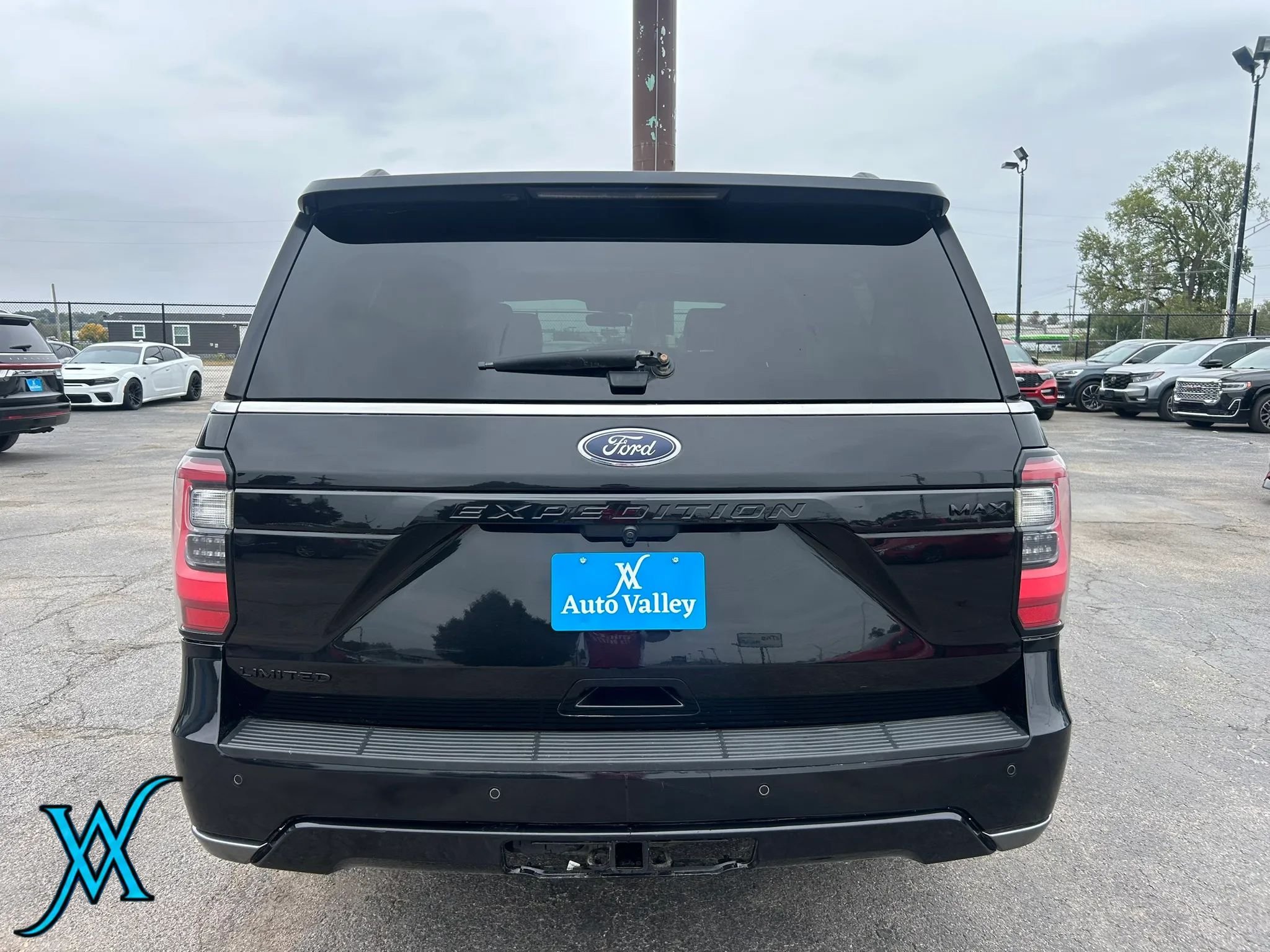 Used 2020 Ford Expedition Max Limited w/ Equipment Group 303A AWD/4WD image 6