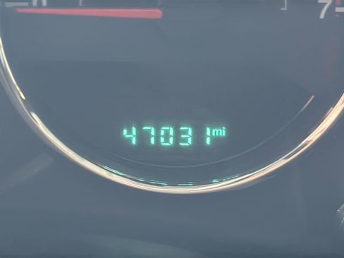 Used 2016 Jeep Wrangler Sahara w/ Connectivity Group AWD/4WD image 16