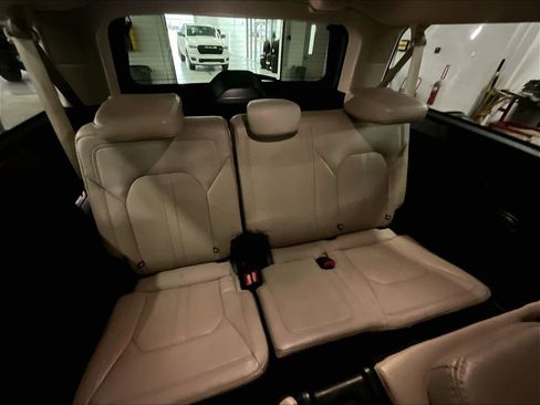 Used 2024 Ford Expedition Max Limited image 17