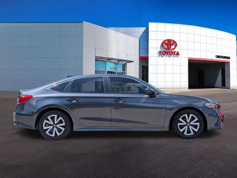 Used 2022 Honda Civic LX image 10