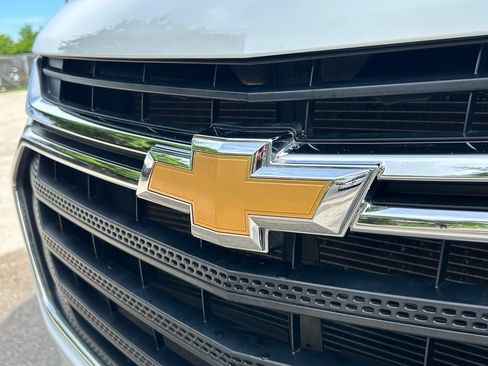 Used 2021 Chevrolet Traverse LS FWD image 31