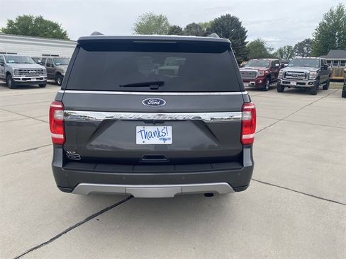 Used 2019 Ford Expedition XLT w/ Equipment Group 202A AWD/4WD image 11