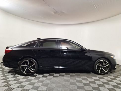 Used 2022 Honda Accord Sport image 6
