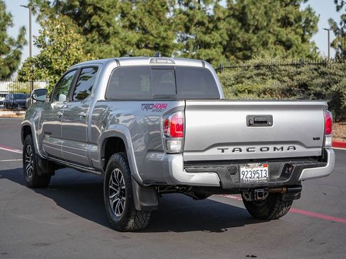 Used 2023 Toyota Tacoma TRD Sport w/ Black Out Package (TMS) image 9