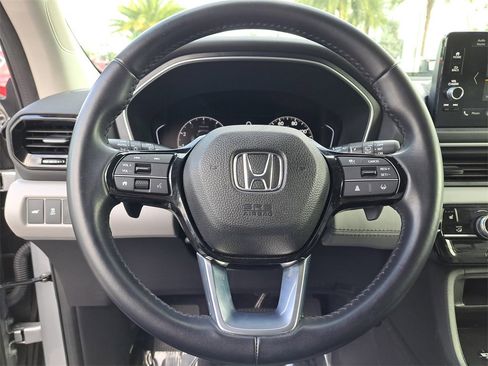 Used 2023 Honda Pilot EX-L image 17