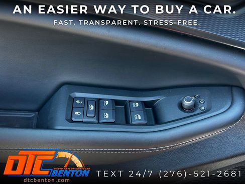 Used 2025 Jeep Grand Cherokee L Laredo AWD/4WD image 14