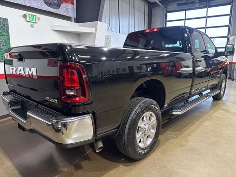 Used 2026 RAM 2500 Big Horn AWD/4WD image 40