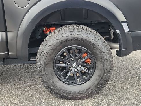 Used 2025 Ford F150 Raptor AWD/4WD image 33