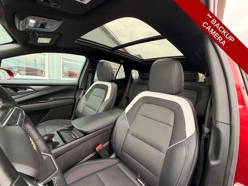 Used 2024 Chevrolet Blazer EV LT AWD/4WD image 13