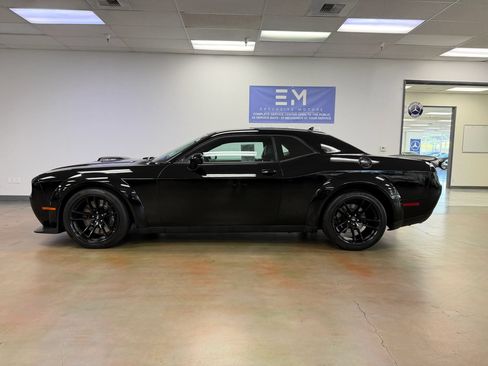 Used 2021 Dodge Challenger R/T Scat Pack RWD image 10