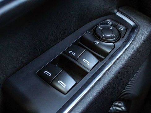 Used 2025 GMC Sierra 1500 Elevation image 10