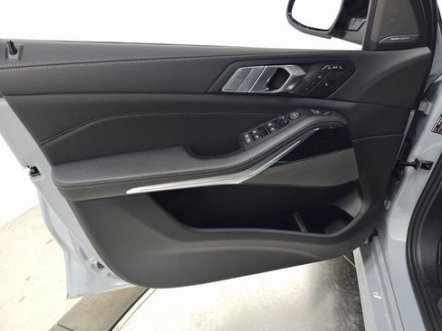 Used 2026 BMW X7 xDrive40i w/ M Sport Package AWD/4WD image 10