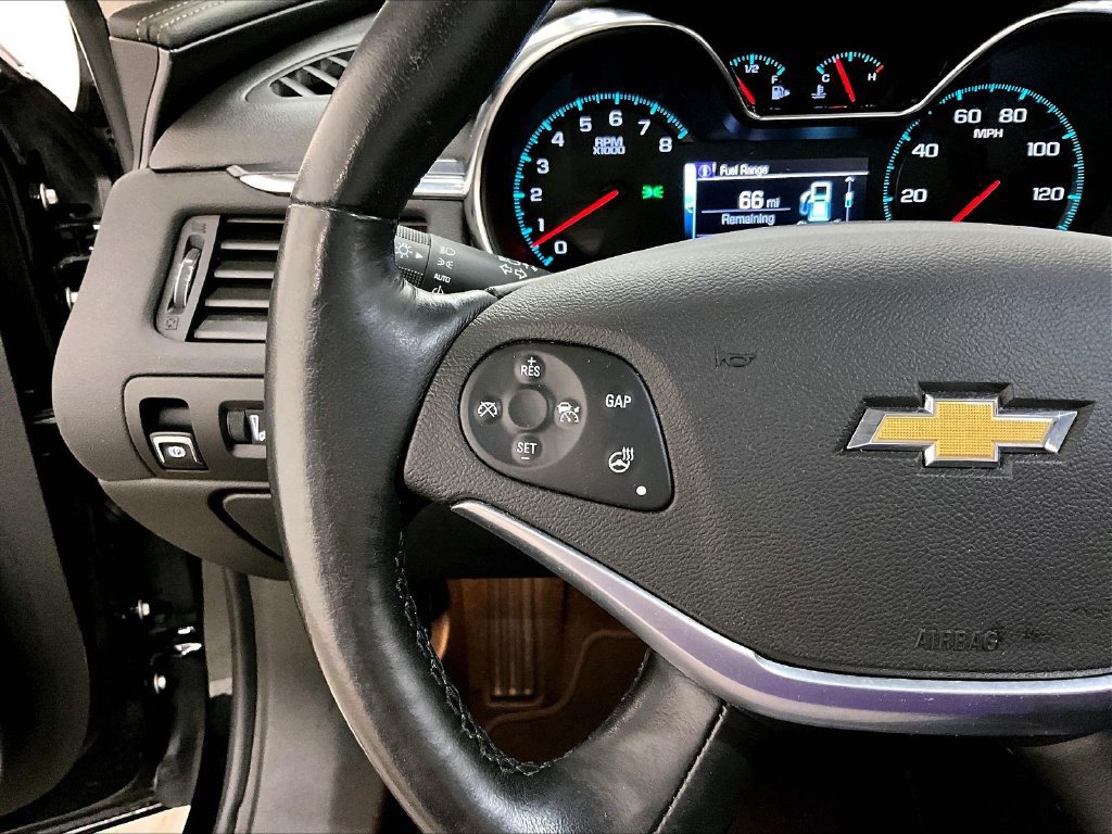 Used 2017 Chevrolet Impala Premier w/ Enhanced Convenience Package FWD image 11