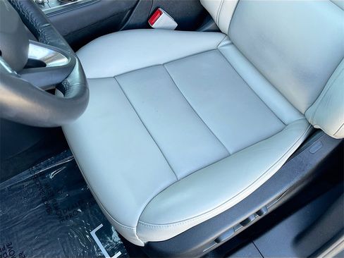 Used 2021 Cadillac XT4 Premium Luxury w/ Driver Awareness Package image 18