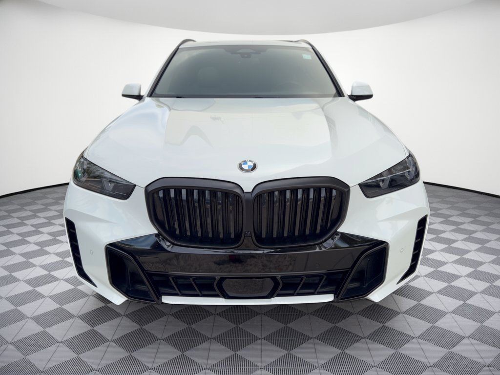 Used 2024 BMW X5 xDrive40i w/ M Sport Package AWD/4WD image 6