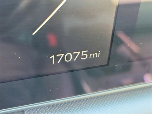 Used 2025 Kia K4 EX image 15