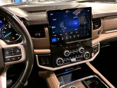 Used 2023 Ford Expedition Limited RWD image 7