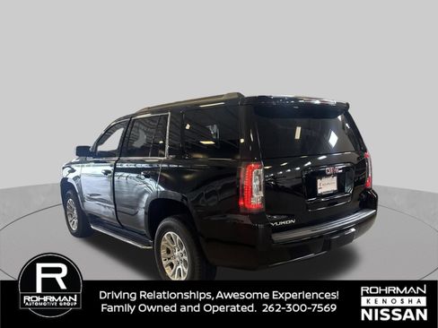 Used 2020 GMC Yukon SLT AWD/4WD image 3