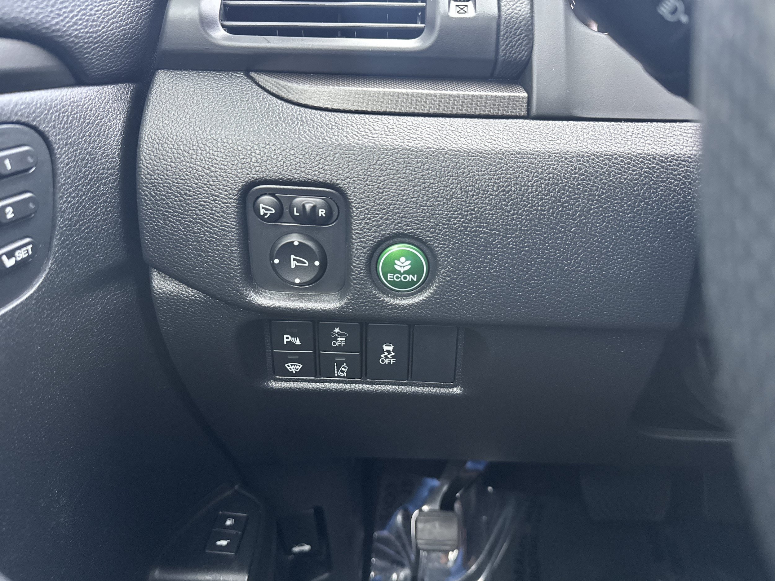 Used 2025 Honda Passport TrailSport image 29