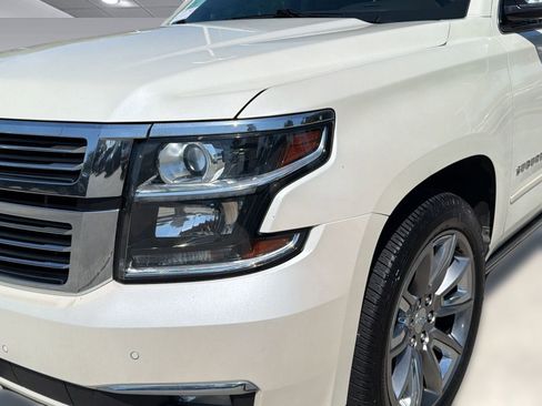 Used 2015 Chevrolet Suburban LTZ RWD image 11