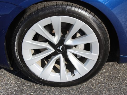 Used 2021 Tesla Model 3 Standard Range Plus image 10