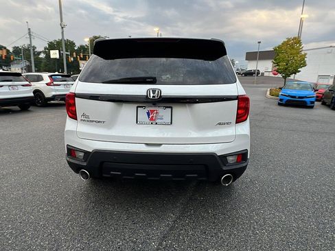 Used 2024 Honda Passport EX-L image 5