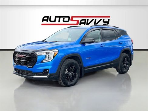 Used 2024 GMC Terrain AT4 w/ Infotainment Package II image 3