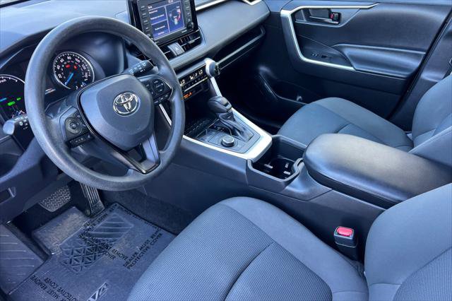Certified 2022 Toyota RAV4 LE AWD/4WD image 11