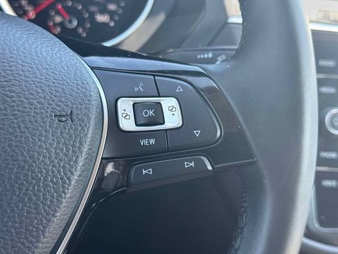Used 2019 Volkswagen Tiguan SE AWD/4WD image 20