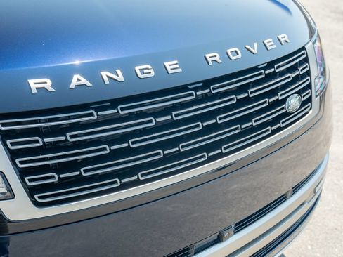 Used 2026 Land Rover Range Rover SE AWD/4WD image 16