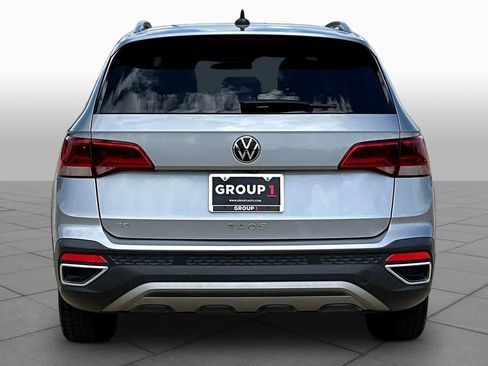 Used 2022 Volkswagen Taos SE image 5