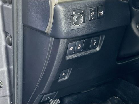 Used 2017 Lexus GX 460 Luxury AWD/4WD image 10