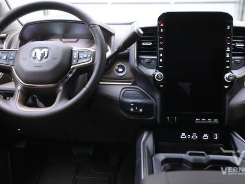 New 2026 RAM 3500 Limited image 19