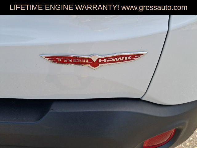 Certified 2023 Jeep Renegade Trailhawk w/ Trailhawk Elite Group AWD/4WD image 12