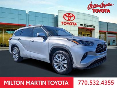 Used 2022 Toyota Highlander Limited