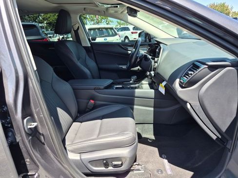 Used 2025 Lexus NX 250 FWD w/ Accessory Package (2T) image 19