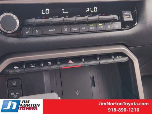 New 2026 Toyota Tundra Limited AWD/4WD image 17