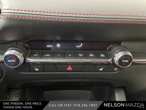 New 2026 MAZDA MAZDA3 Carbon image 31