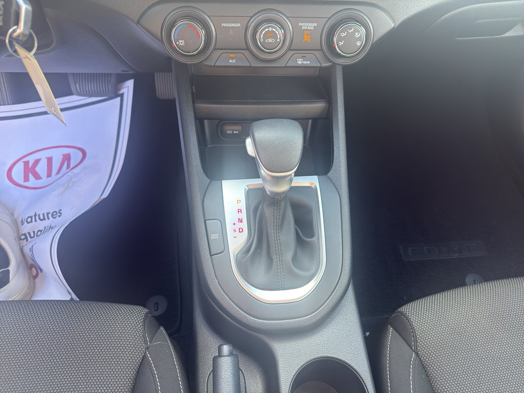 Used 2023 Kia Forte LXS w/ LXS Technology Package FWD image 17
