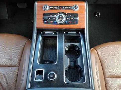 Used 2023 Lincoln Aviator Reserve w/ Equipment Group 201A image 23