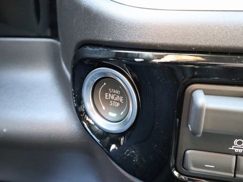 New 2026 GMC Sierra 1500 Elevation image 22