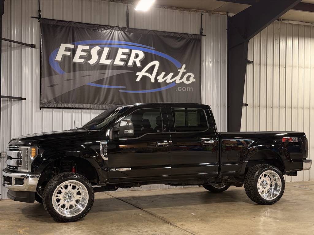 Used 2017 Ford F250 Lariat w/ Chrome Package AWD/4WD image 7