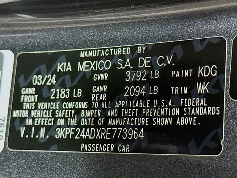 Used 2024 Kia Forte LXS image 39