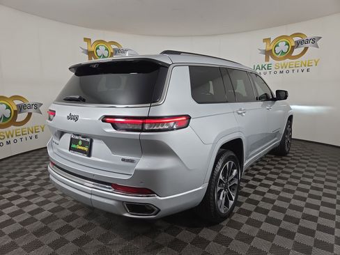 Used 2022 Jeep Grand Cherokee L Overland w/ Advanced Protech Group III image 9