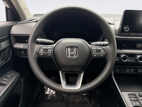 Used 2024 Honda CR-V EX image 12