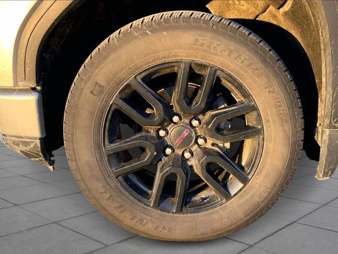 Used 2023 GMC Sierra 1500 Elevation image 11