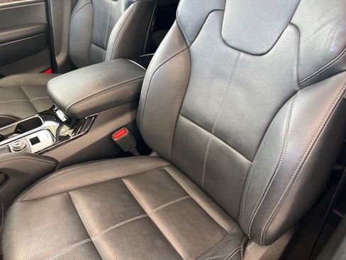 Used 2023 Kia Telluride EX w/ EX Captain's Chair Package image 11