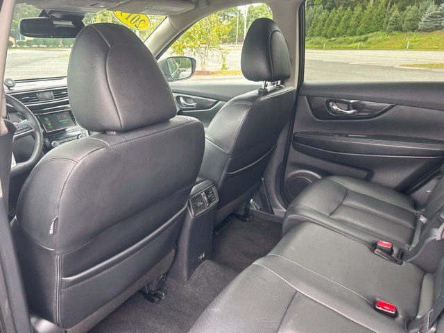 Used 2019 Nissan Rogue SL w/ Premium Package AWD/4WD image 14