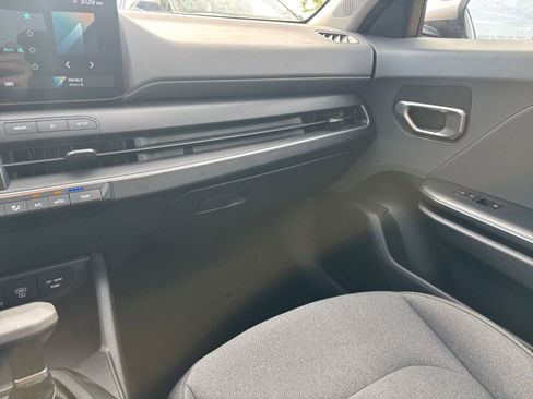 Used 2025 Kia K4 LXS image 34